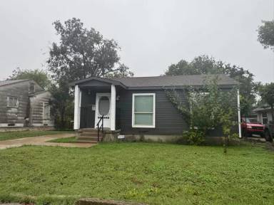 Main picture of 2663 E Ann Arbor Ave