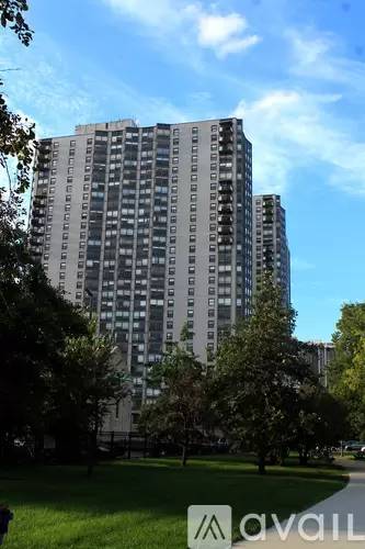 Main picture of Hollywood Towers