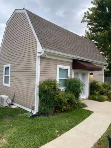 Main picture of 7018 Cottonwood Cir