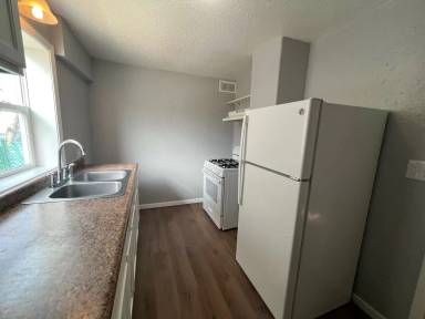 Main picture of 714 Chicago Ave