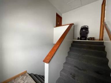 Main picture of 906 W South St