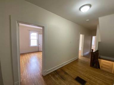 Main picture of 525 Main St