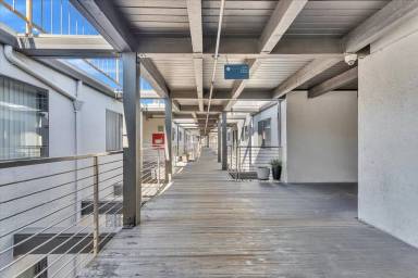 Main picture of 7 Embarcadero W