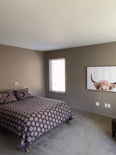 Main picture of 63 Oakridge Dr
