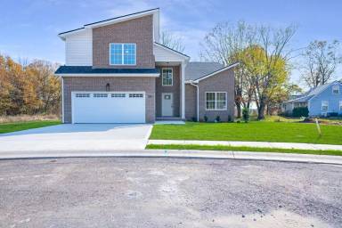 Main picture of 533 N Halifax Ct