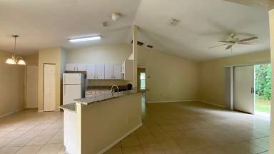 Main picture of 523 Silver Way Dr
