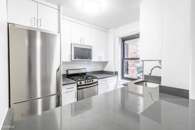 Main picture of Sutton Town House