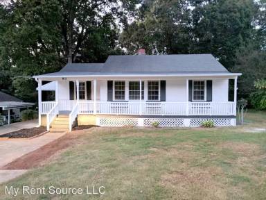 Main picture of 11 Bailey Dr
