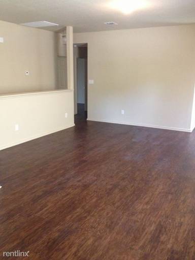 Main picture of Enclave at Northeast Crossing