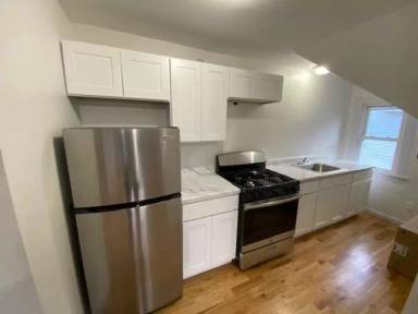 Main picture of 290 Sherman Ave