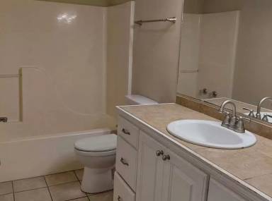 Main picture of 2636 Whiteleigh Ct NE