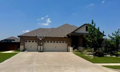 Main picture of 606 Salisbury Dr