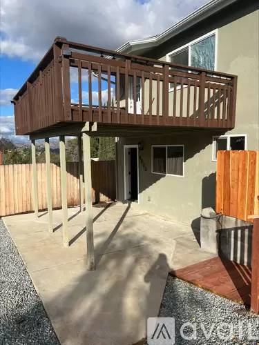 Main picture of 8800 Almond Rd