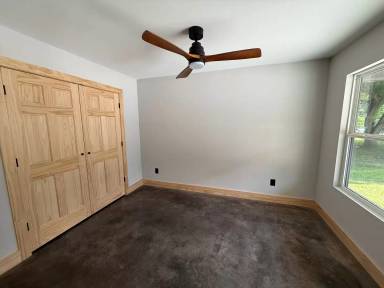 Main picture of 110 Hooper Dr