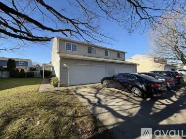 Main picture of 810 SE 153rd Ave