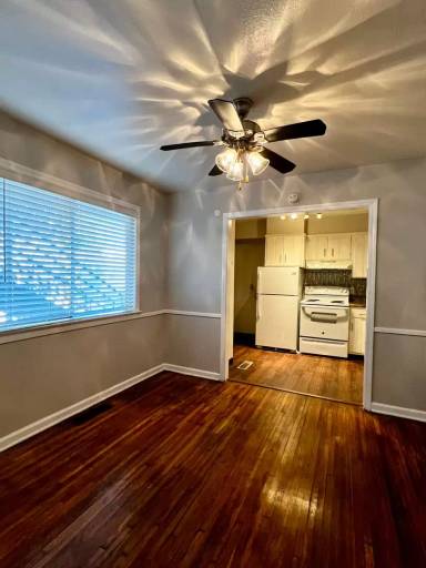 Main picture of 50 S Morrison St