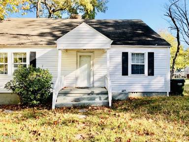 Main picture of 1500 Lathrop St