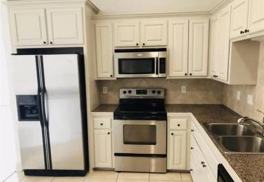 Main picture of 640 Spring Cove Dr