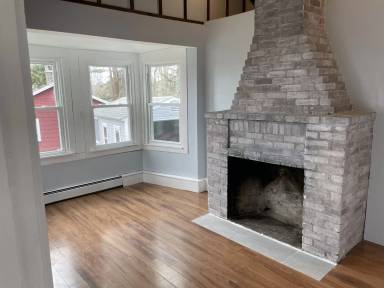 Main picture of 9 Old Clark Hill Rd