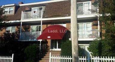 Main picture of 88 Beacon St