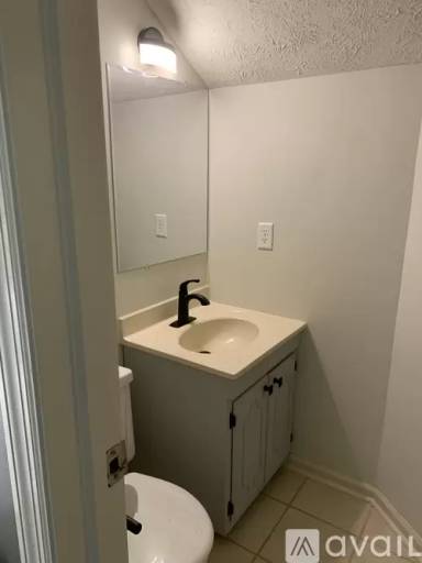 Main picture of 3407 S Westminster Way