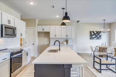 Main picture of 12390 W Fennec St