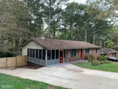 Main picture of 1905 Sahara Dr SE