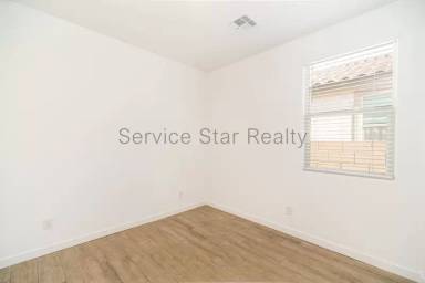 Main picture of 9156 W Roma Ave