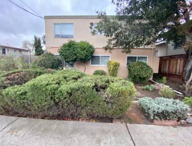 Main picture of 2256 Pacific Ave