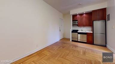 Main picture of 440 E 78th St