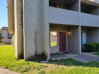 Main picture of 1900 Dartmouth St