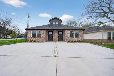 Main picture of 3206 Sayle St