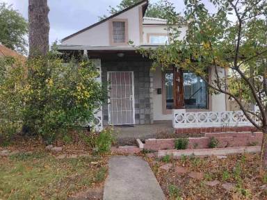 Main picture of 1419 Rollins Ave