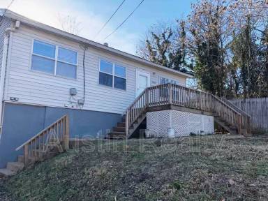 Main picture of 7064 Mitchell Ave