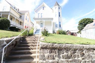 Main picture of 109 Walnut St