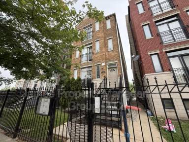 Main picture of 3112 W Monroe St
