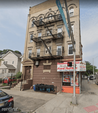Main picture of 233 Littleton Ave