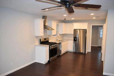 Main picture of 220 Piedmont Ave