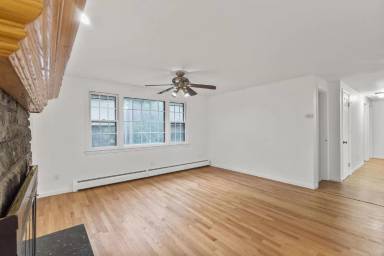 Main picture of 8 Hunt Ln
