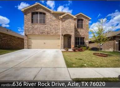 Main picture of 636 River Rock Dr