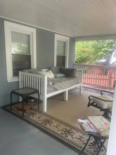 Main picture of 2355 Maple Ave
