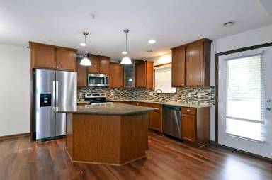 Main picture of 15610 60th Ave N