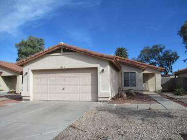 Main picture of Village At West Meadow