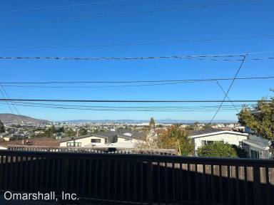 Main picture of 470 Hawthorne Ave