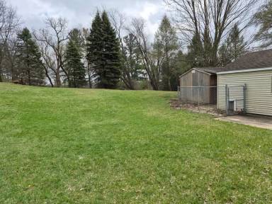 Main picture of 4636 Wakefield Ave NE