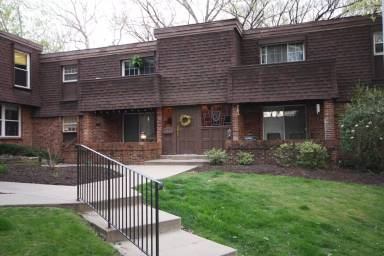 Main picture of 13555 Coliseum Dr