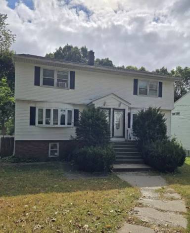 Main picture of 3 Undisclosed Waterbury