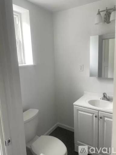 Main picture of 7 Overlook Ave