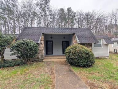 Main picture of 3720 Fountain Ave