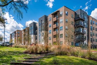 Main picture of 2801 S Lamar Blvd